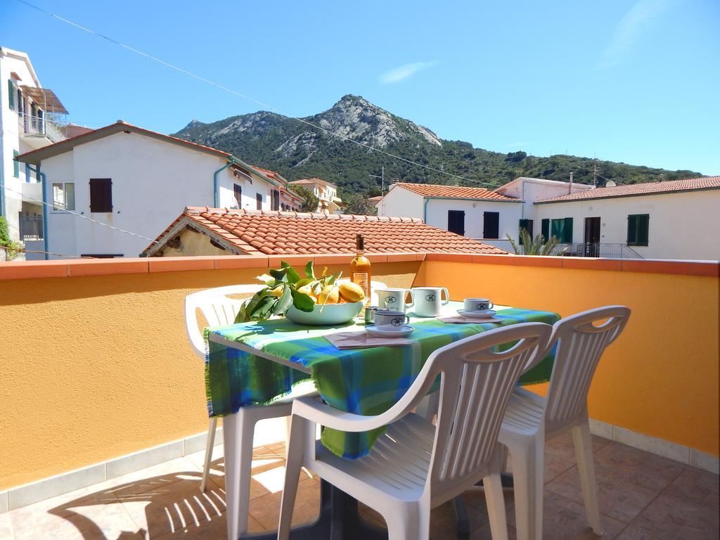 Appartamenti - Villa Mare Pomonte Exterior photo